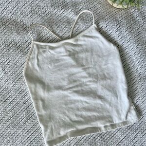 🌵4/)20 White Cropped Tank